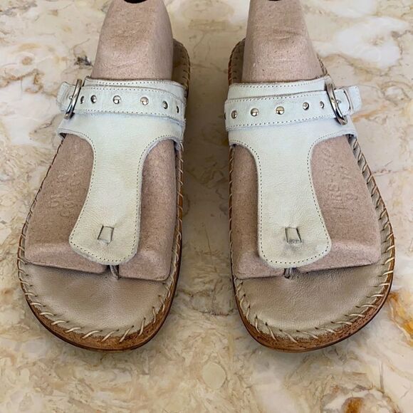 Free Walk Leather / Cork Thong Sandals - Picture 2 of 10